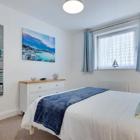 Apartment 14 Carrack Widden